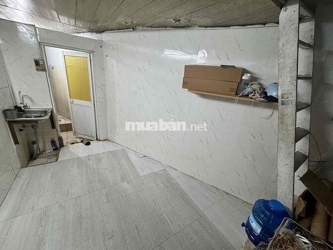 Nhà nguyên căn hẻm xe hơi 1 trệt, 1 gác