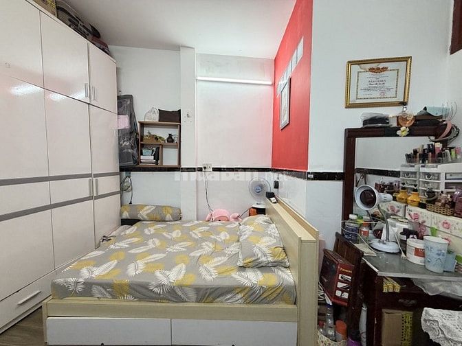     Nhà Nguyễn Xí, 4PN – 73m² (6.5x11) – 7.95 tỷ