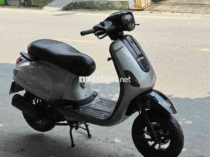 Piaggio Vespa 50 Bạc 2020