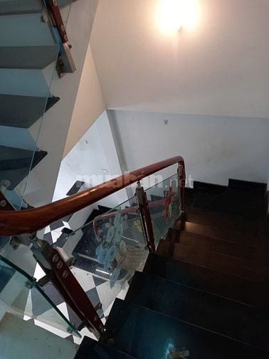 Cho thuê nhà 3 tầng 120m2 tại La Tinh, Đông La, Hoài Đức, HN. 6.5 tr