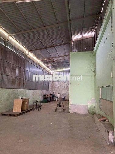 Cho thuê kho gần 500m2 mặt tiền nguyễn Bình