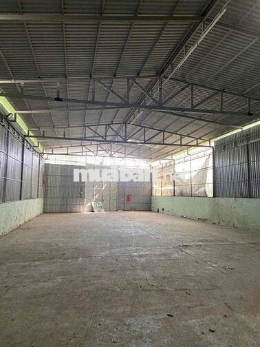 Cho thuê kho gần 500m2 mặt tiền nguyễn Bình