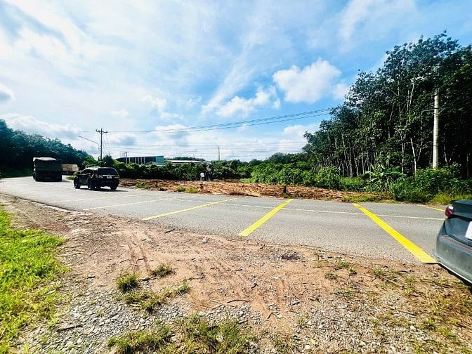 BÁN ĐẤT THỔ CƯ MT ĐR 750 THUẬN TIÊN KINH DOANH LÀ KHO XƯỞNG