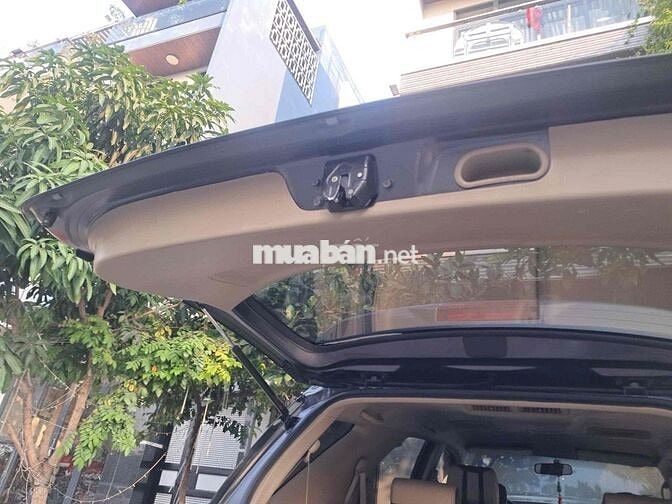 Toyota Fortuner 2013 1 cầu 140000 km Xám
