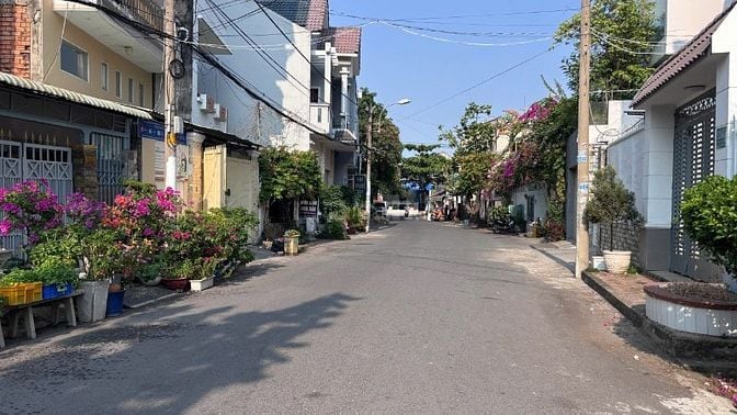 Nhà 1246 Lê Văn Lương, Xã Phước kiển, 184m2, Hướng Đông