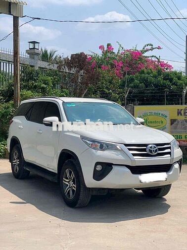 Toyota Fortuner 2017 số sàn máy dầu