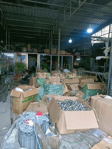 Nhân viên đóng + giao hàng Nam Nữ: 02 người