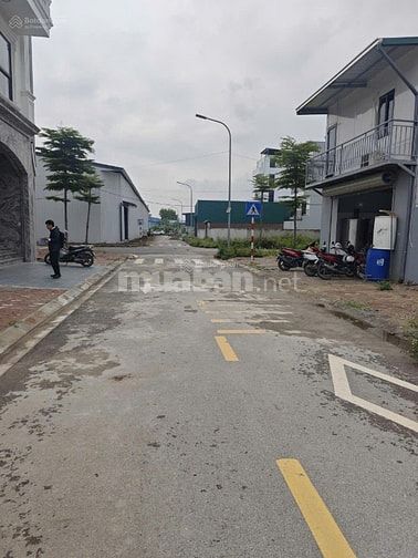 Bán đất mặt tiền Huỳnh Cung, Thanh Trì, Hà Nội - gần UBND, giá tốt