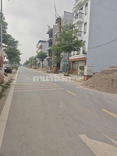 Bán đất mặt tiền Huỳnh Cung, Thanh Trì, Hà Nội - gần UBND, giá tốt