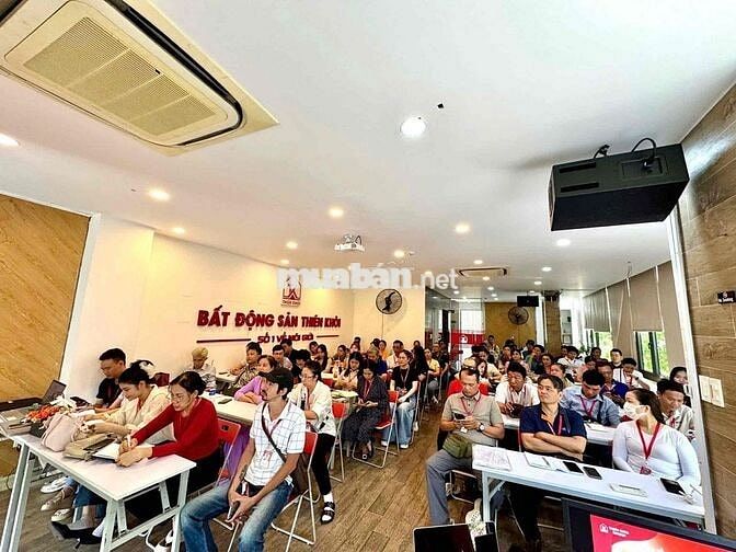TUYỂN 5 BẠN VẬN HÀNH QUẢN LÝ APP NGUỒN NHÀ PHỐ HCM