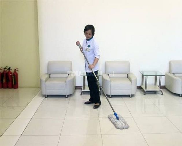 Cần Tuyển Gấp 2 Tạp Vụ Làm Việc Tại Q10