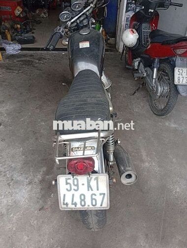 Suzuki GN125 màu Đen