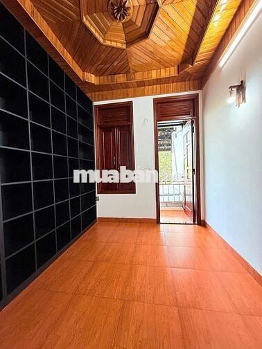 Bán nhà 8x15 hẻm 166 Đồng Khởi 