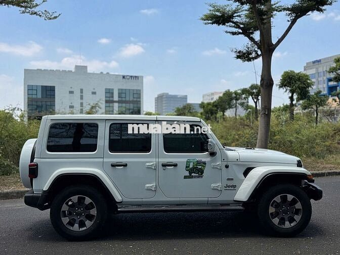 Jeep Sahara JL 2023 Trắng 10.000 km