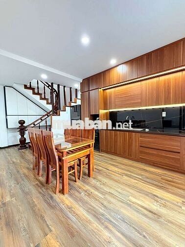 Bán nhà 8x15 hẻm 166 Đồng Khởi 