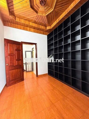 Bán nhà 8x15 hẻm 166 Đồng Khởi 