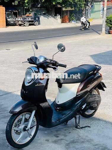 Yamaha Mio Classico biển tp
