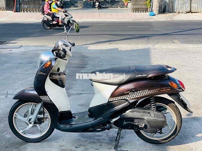 Yamaha Mio Classico biển tp