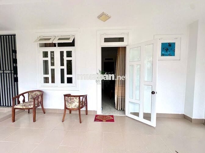 CHO THUÊ CĂN HỘ 1 PHÒNG NGỦ BAN CÔNG LỚN FULL NỘI THẤT  PHƯỜNG 3