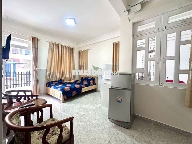 CHO THUÊ CĂN HỘ 1 PHÒNG NGỦ BAN CÔNG LỚN FULL NỘI THẤT  PHƯỜNG 3