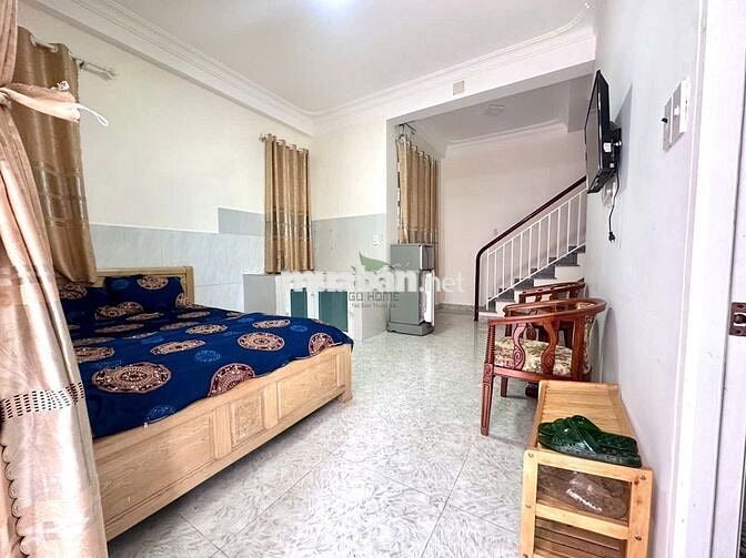 CHO THUÊ CĂN HỘ 1 PHÒNG NGỦ BAN CÔNG LỚN FULL NỘI THẤT  PHƯỜNG 3