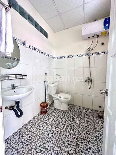 CHO THUÊ CĂN HỘ 1 PHÒNG NGỦ BAN CÔNG LỚN FULL NỘI THẤT  PHƯỜNG 3