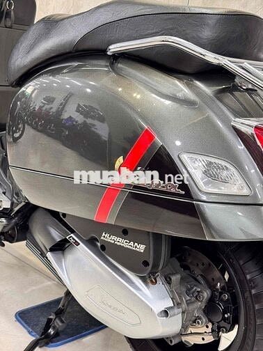 Piaggio Vespa GTS300 Supertech HPE Xám Porsche