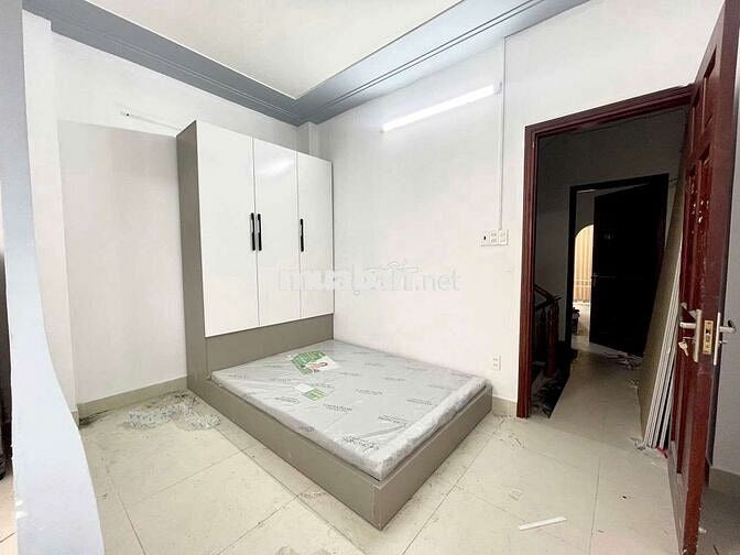 CĂN HỘ 1PN BAN CÔNG TÁCH BẾP GẦN NGAY ĐH VĂN LANG