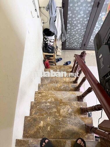 Hơn 5 tỷ có nhà Định Công Thượng-Lô góc-Gần phố-Sổ đỏ 25m;*4T;MT4m