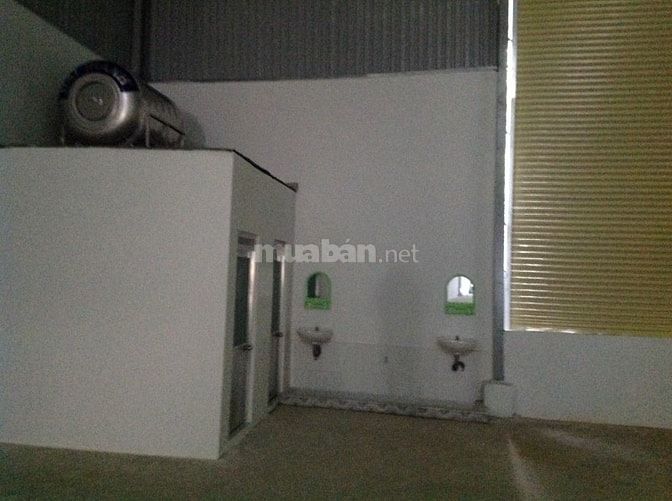 Cho thuê xưởng 600m2, gần KCN Lê Minh Xuân, Xã Bình Lợi TPHCM