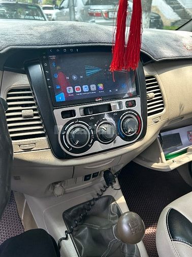 Toyota Innova E 2015 màu bạc 160.000Km
