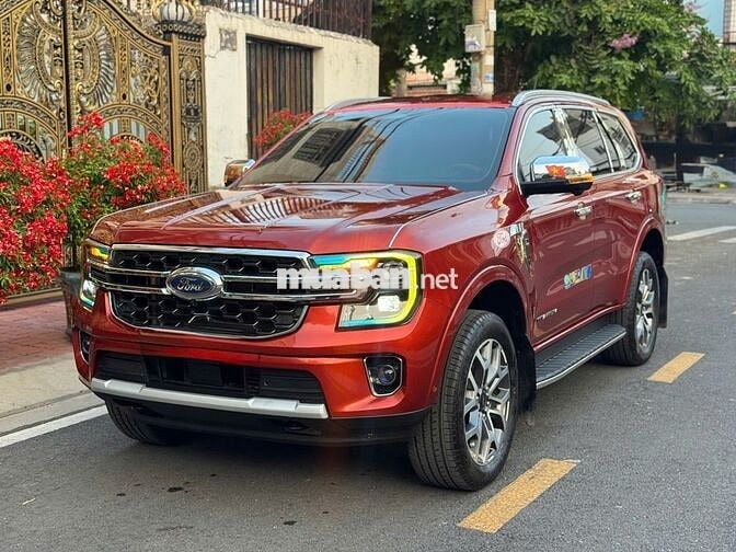 Ford Everest Titanium 4x4 2022 - BHMR 2027