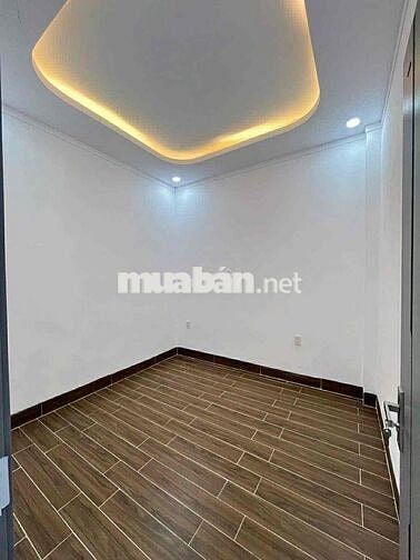 CHO THUÊ NHÀ MỚI 100% 3PHÒNG NGỦ SÂN 2Ô lTÔ HẺM LÊ HỒNG PHONG GẦN CHỢ