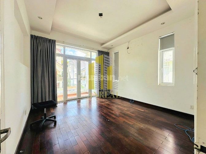 CHO THUÊ VILLA GẦN ĐƯỜNG SONG HÀNH - TRẦN NÃO 200M2 GIÁ 39 TRIỆU
