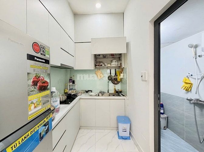HẺM Ô TÔ 7 CHỖ – HUỲNH VĂN BÁNH, PHÚ NHUẬN 