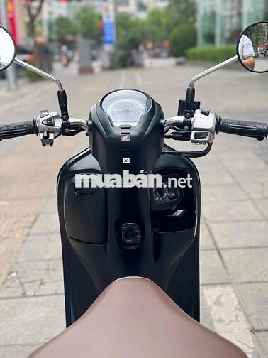 Scoopy 11fi đen nhám 2025 khoá smartkey chạy 3ngin
