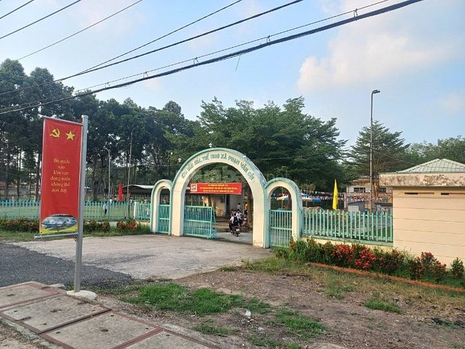 Bán đất mặt tiền Bùi Thị Điệt,  Củ Chi, 9x65m thổ cư 100%, vuông vức
