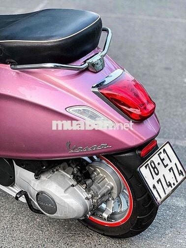 Piaggio Vespa 125 2015 Hồng bst 9c nợ xấu trả 50%