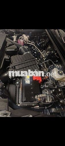 Toyota Innova Cross Hybrid 2024 25100 km xanh Đen
