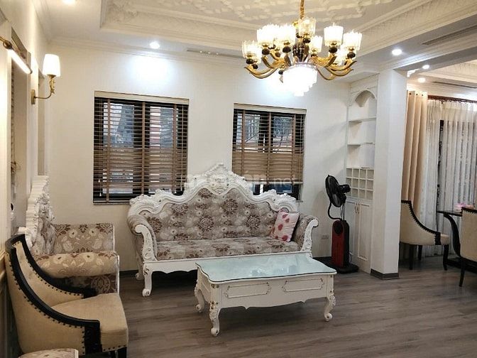 Bán nhà phân lô đường Vũ Xuân Thiều - Cầu Bây - Long Biên.