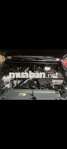Toyota Innova Cross Hybrid 2024 25100 km xanh Đen