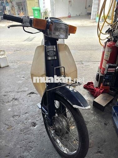 Honda Cub 70 Trắng Xanh