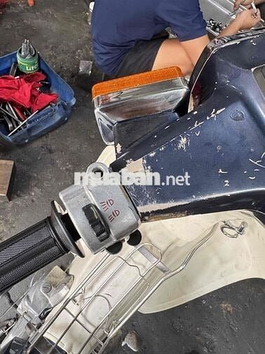 Honda Cub 70 Trắng Xanh