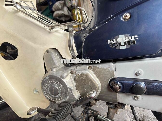 Honda Cub 70 Trắng Xanh