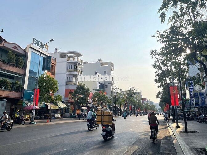 Mặt Tiền Hậu Giang Nhà Mới - Khu Phố Ẩm Thực, Phường 5, Quận 6. 