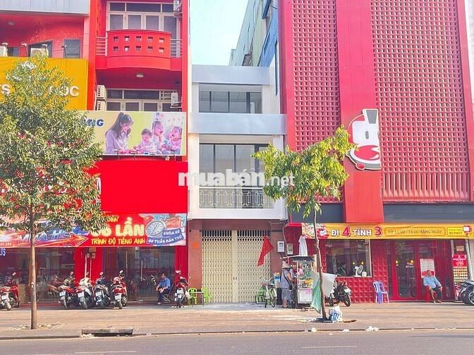 Mặt Tiền Hậu Giang Nhà Mới - Khu Phố Ẩm Thực, Phường 5, Quận 6. 