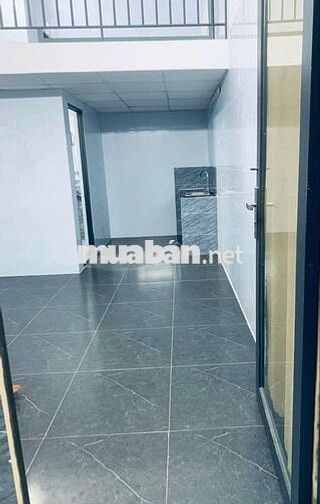 Hẻm 233 Nguyễn Văn Cừ, Trọ mới xây không chung chủ