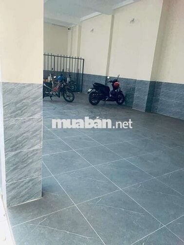 Hẻm 233 Nguyễn Văn Cừ, Trọ mới xây không chung chủ
