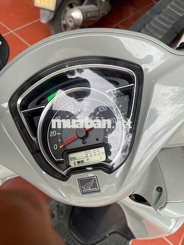 Honda Vision 2025 Xám 3000km