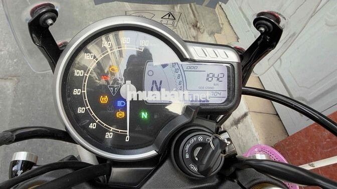 Triumph Scrambler 400X Đỏ 1842 km
